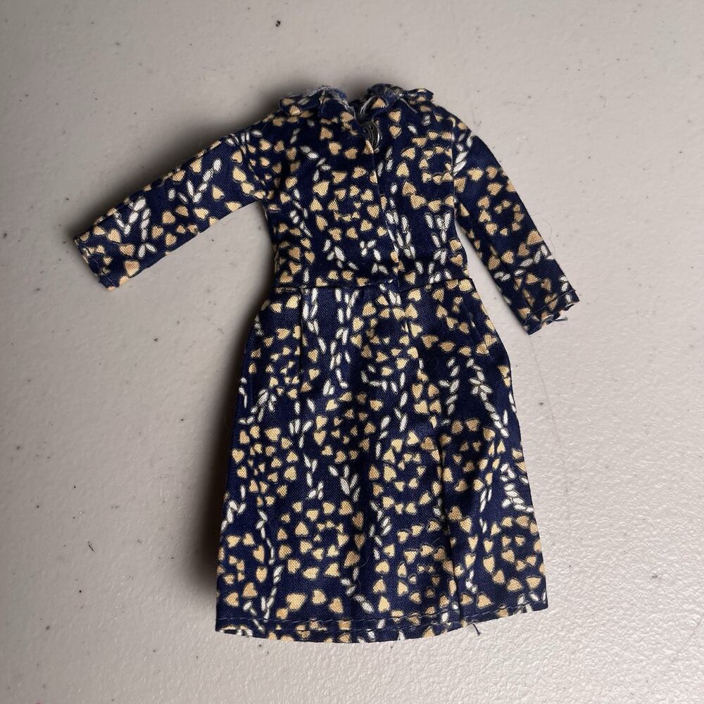 Vintage MEGO Grandma Esther The Waltons Dress Outfit 1974 Navy Blue Gold Hearts - Picture 3 of 4